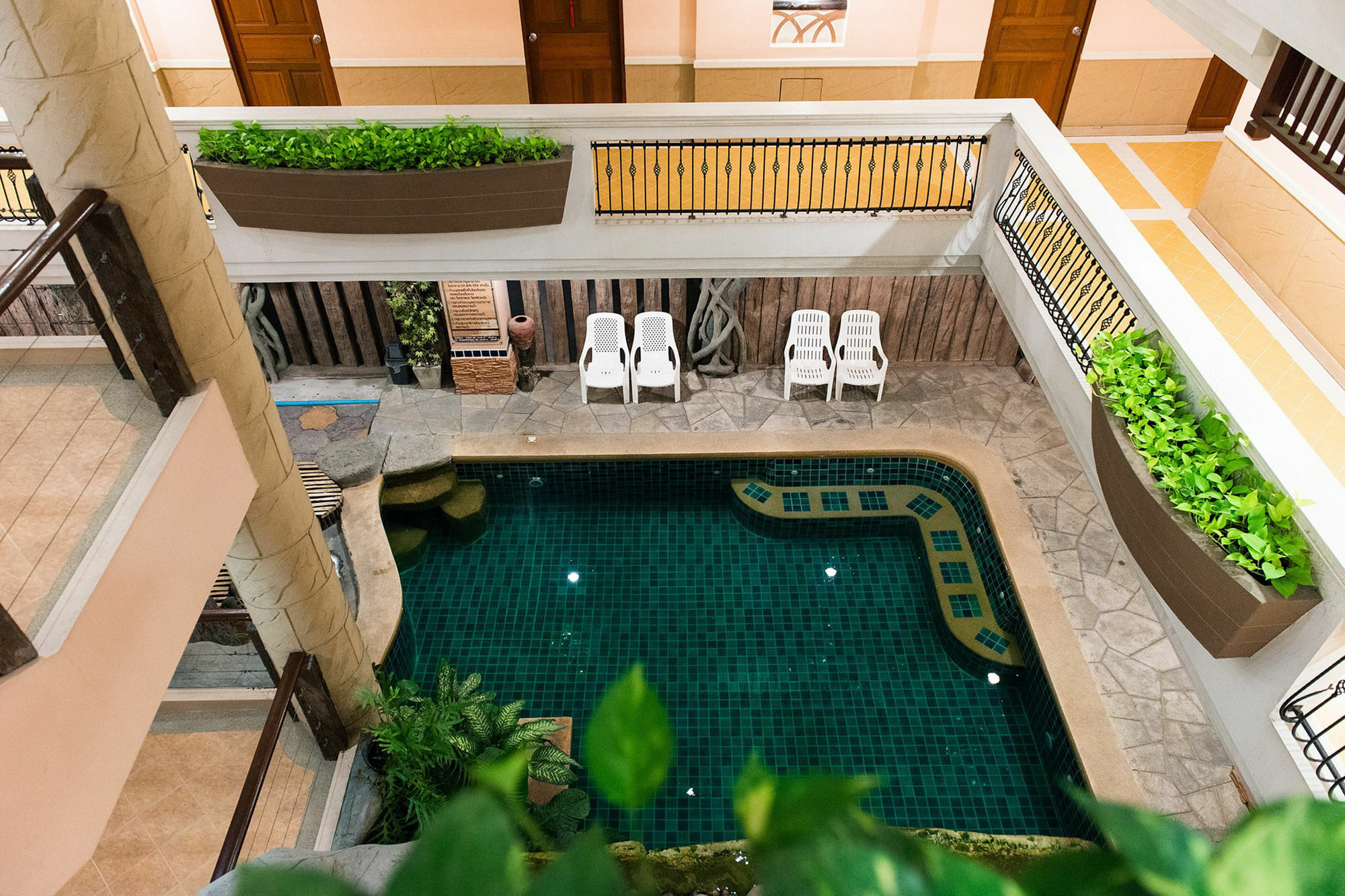 Sa-Bai-Dee Condo Çonburi Dış mekan fotoğraf