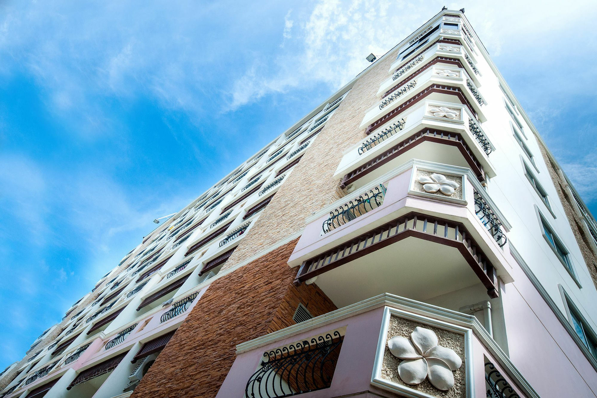 Sa-Bai-Dee Condo Çonburi Dış mekan fotoğraf